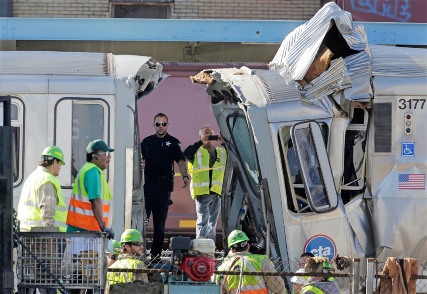 APTOPIX Chicago Train Crash
