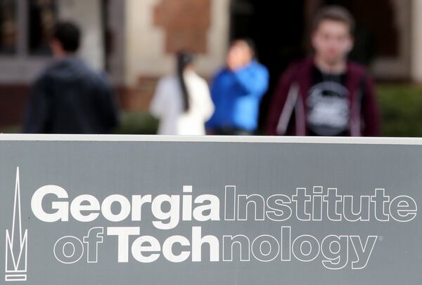 Students make their way across Georgia Tech's campus on Thursday afternoon January 14, 2016.