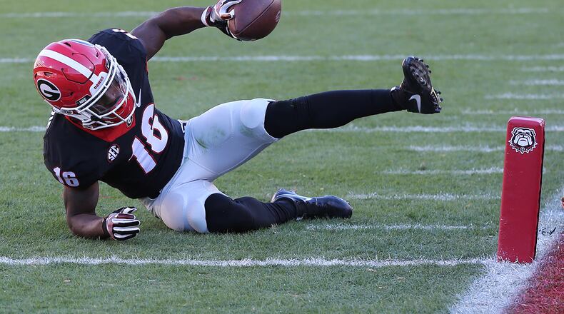 November 19, 2016, Athens: Georgia wide receiver Isaiah McKenzie catches a pass just short of the endzone setting up a Nick Chubb touchdown against Louisiana Lafeyette during the third quarter in an NCAA college football game on Saturday, Nov. 19, 2016, in Athens. Curtis Compton/ccompton@ajc.com