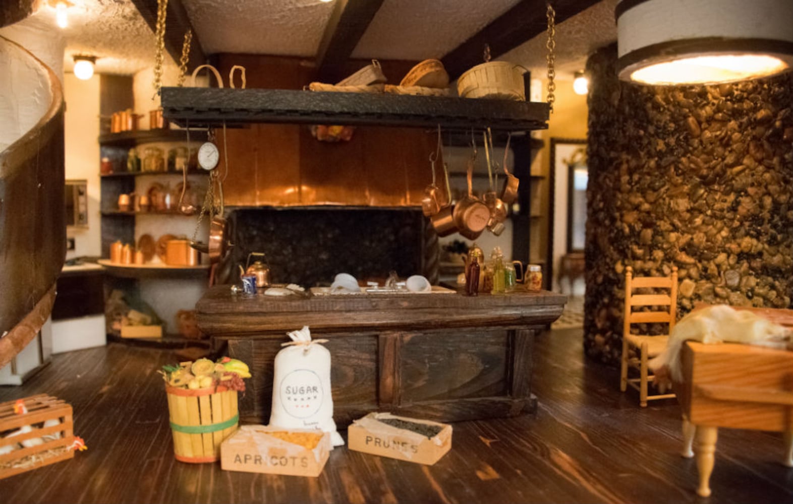Astolat Dollhouse Castle kitchen