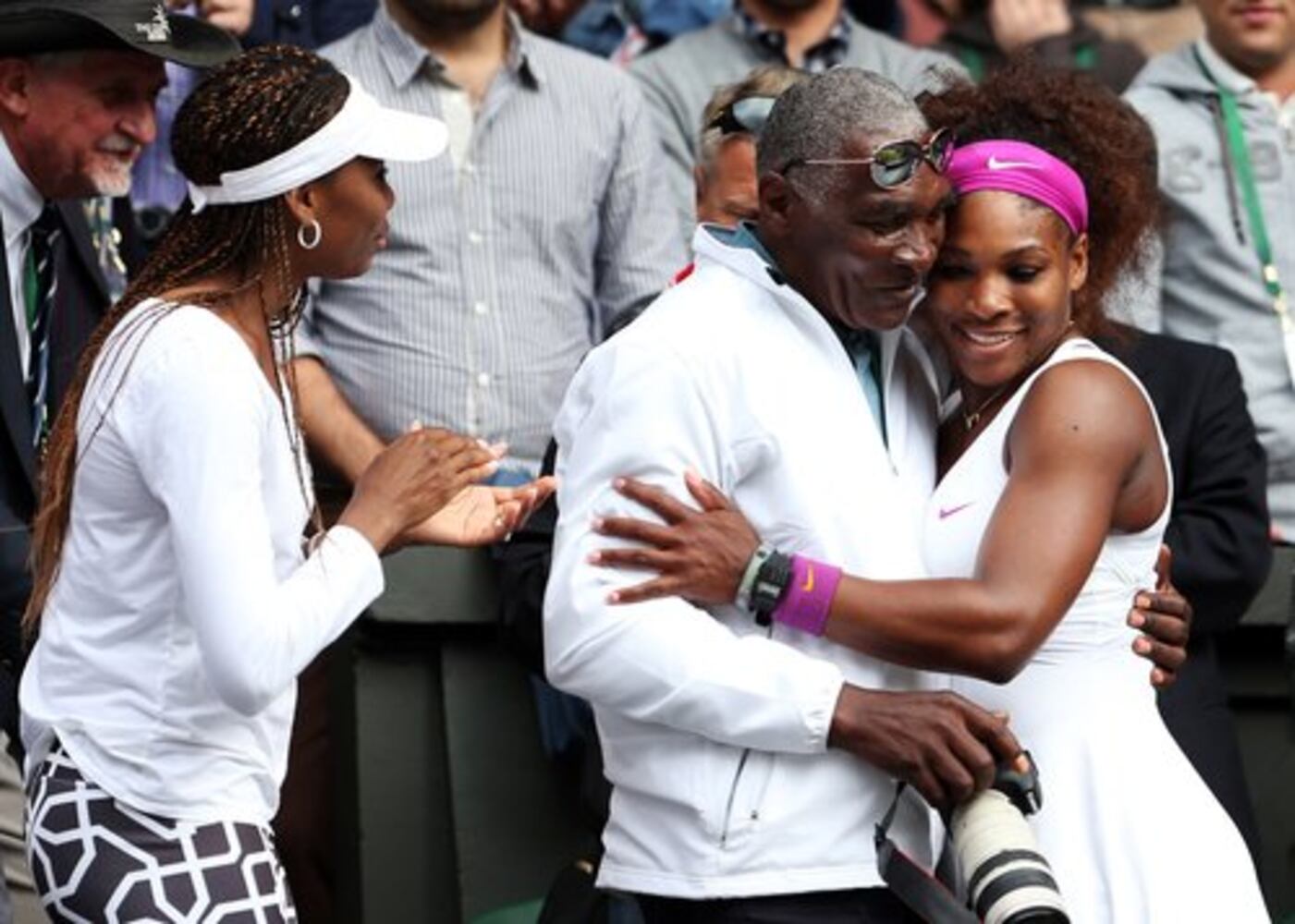 Serena Williams wins 5th Wimbledon title
