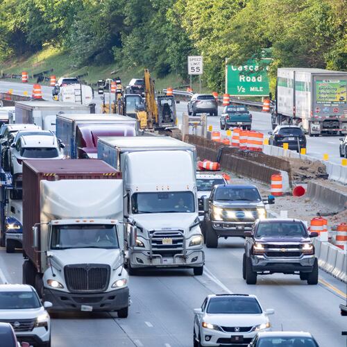 Interstate 285 is scheduled to close in both directions from Paces Ferry Road to South Atlanta Road this weekend and should reopen by 5 a.m. Monday, Aug. 10, 2026. (Ben Hendren for the AJC)