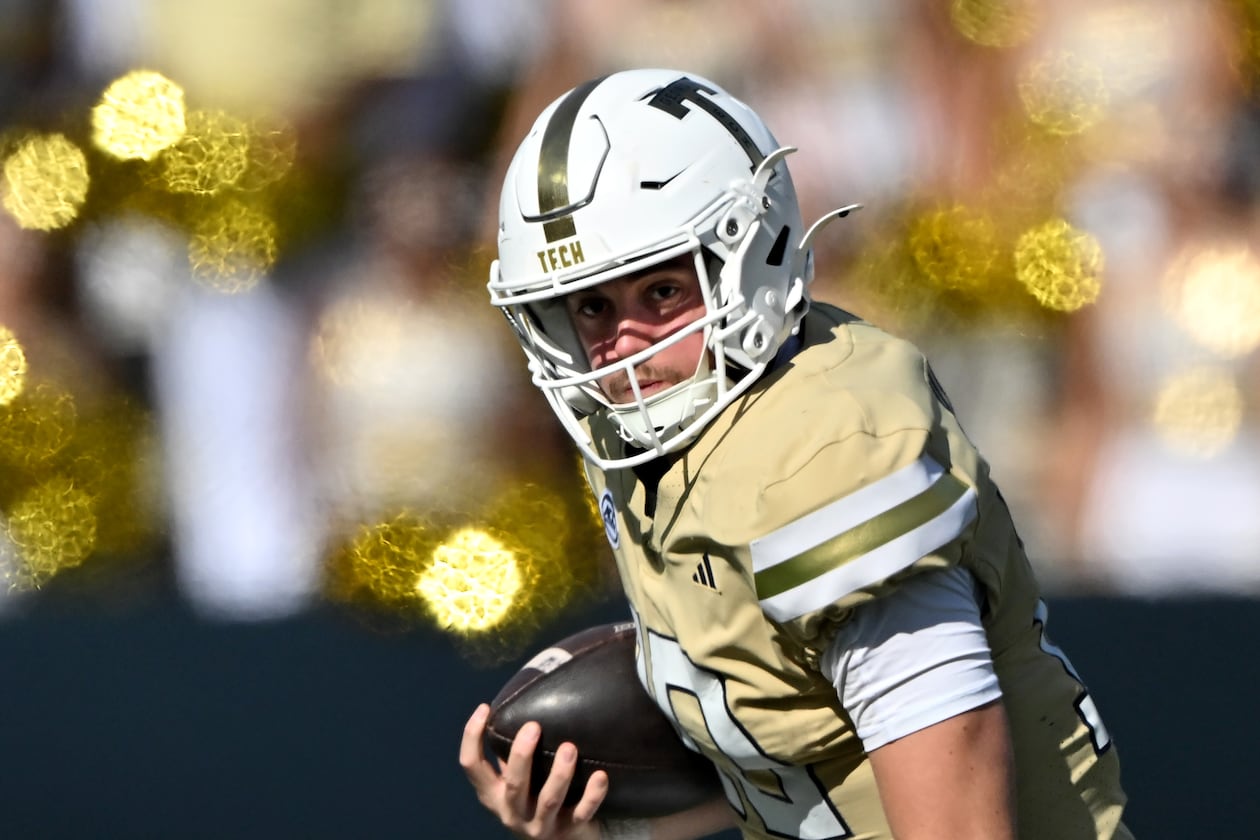 This is the fourth ACC quarterback of the week honor for Georgia Tech's Haynes King this season and seventh of his career. (Hyosub Shin/AJC)