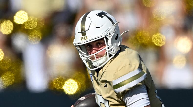 This is the fourth ACC quarterback of the week honor for Georgia Tech's Haynes King this season and seventh of his career. (Hyosub Shin/AJC)