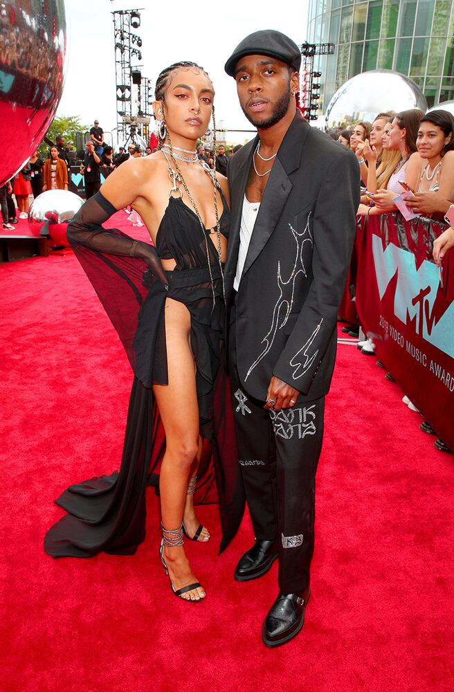 Photos: 2019 VMA Red Carpet