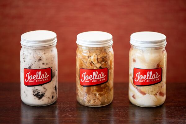 Joella's Hot Chicken Pie-In-A-Jar desserts. Photo credit- Mia Yakel.