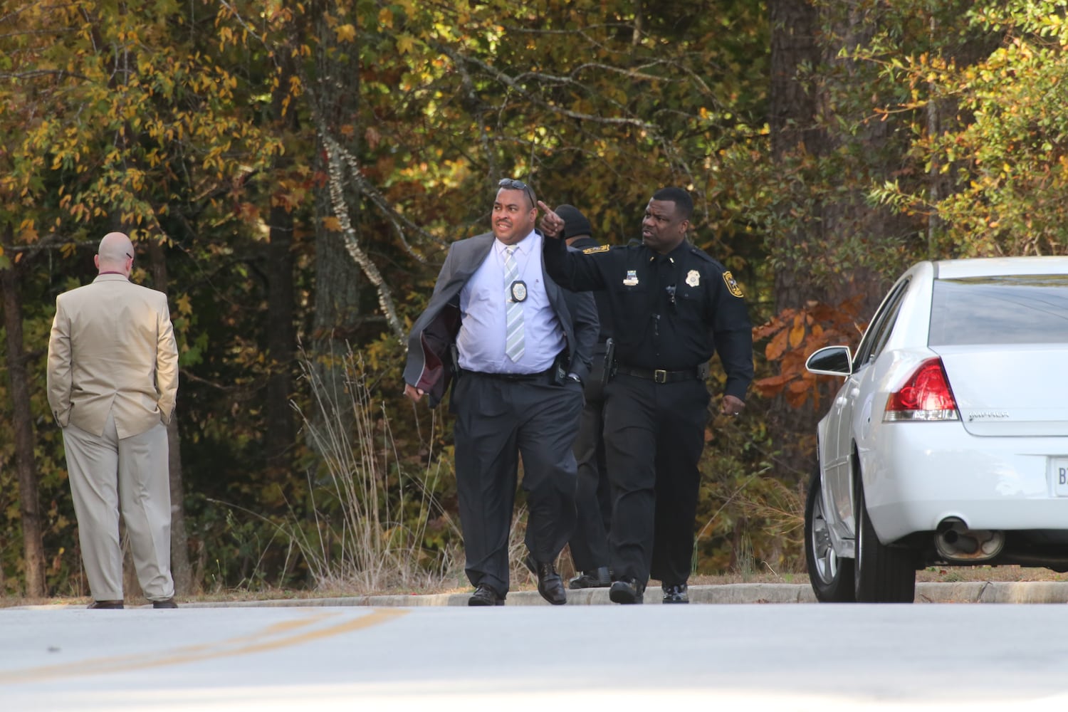Body found in roadway in south DeKalb