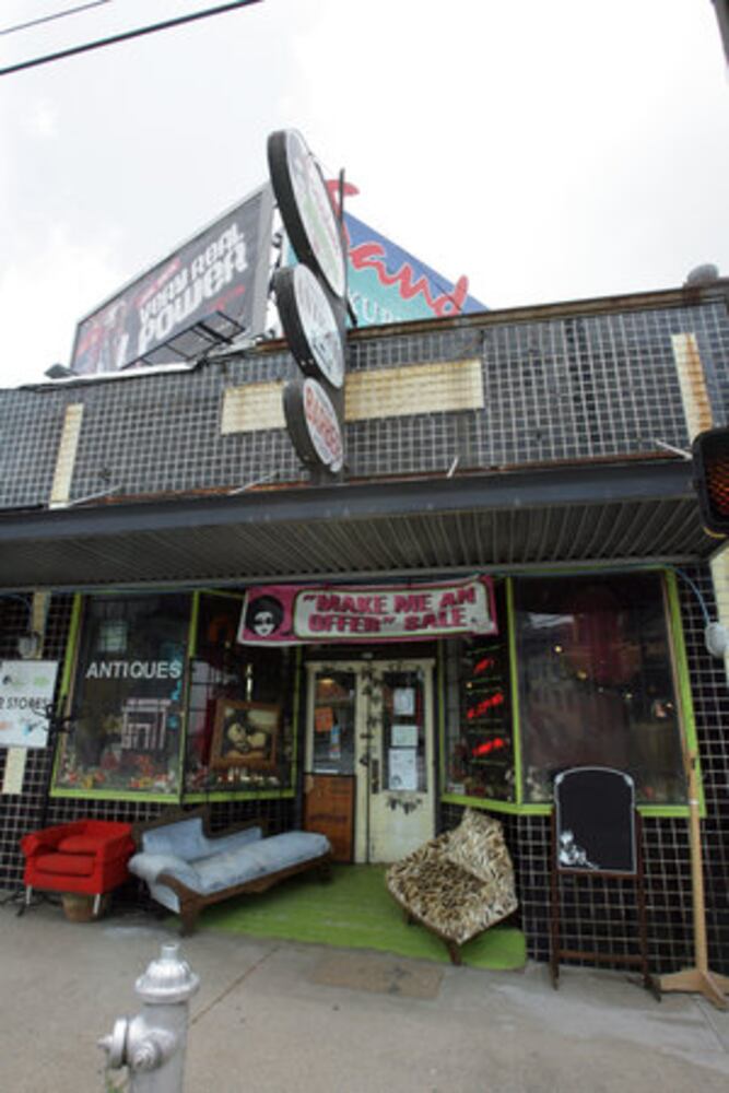 Adventures in intown antiques shopping