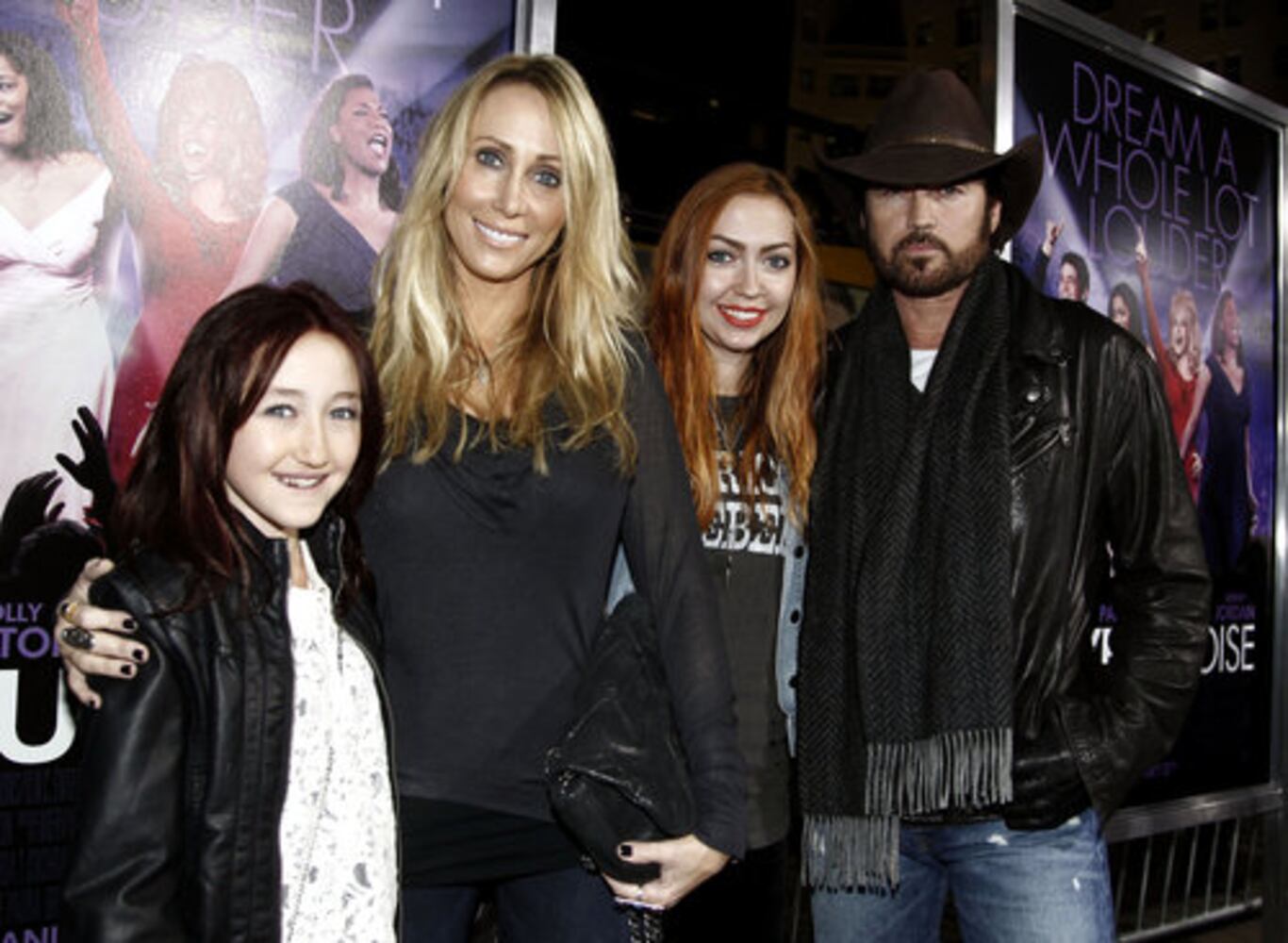 Stars attend 'Joyful Noise' premiere