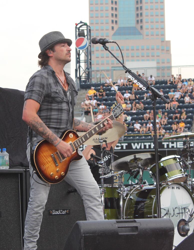Daughtry rocks PNC Park after Pirates win
