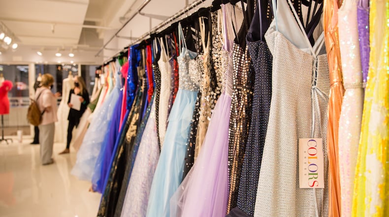 Christian singer Matthew West’s latest song, “Modest Is Hottest,” sparked outrage from angry parents. (Jenni Girtman for the Atlanta Journal-Constitution)