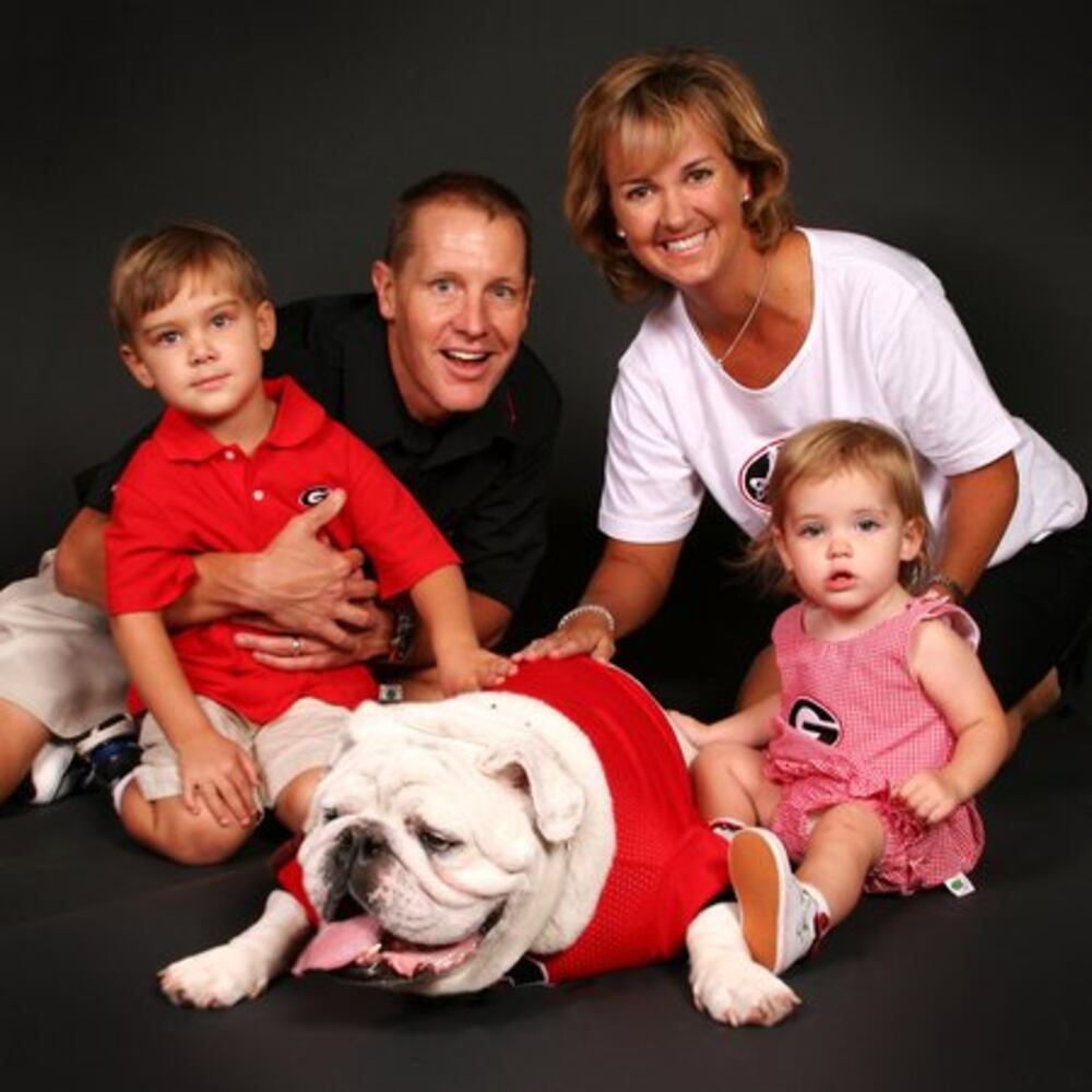 Fans pictures of Uga VI -- No. 1