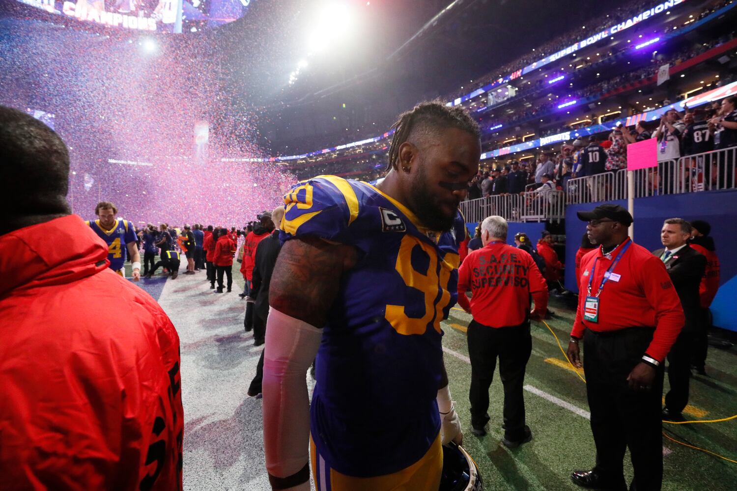 Photos: Patriots celebrate, Rams commiserate at Super Bowl