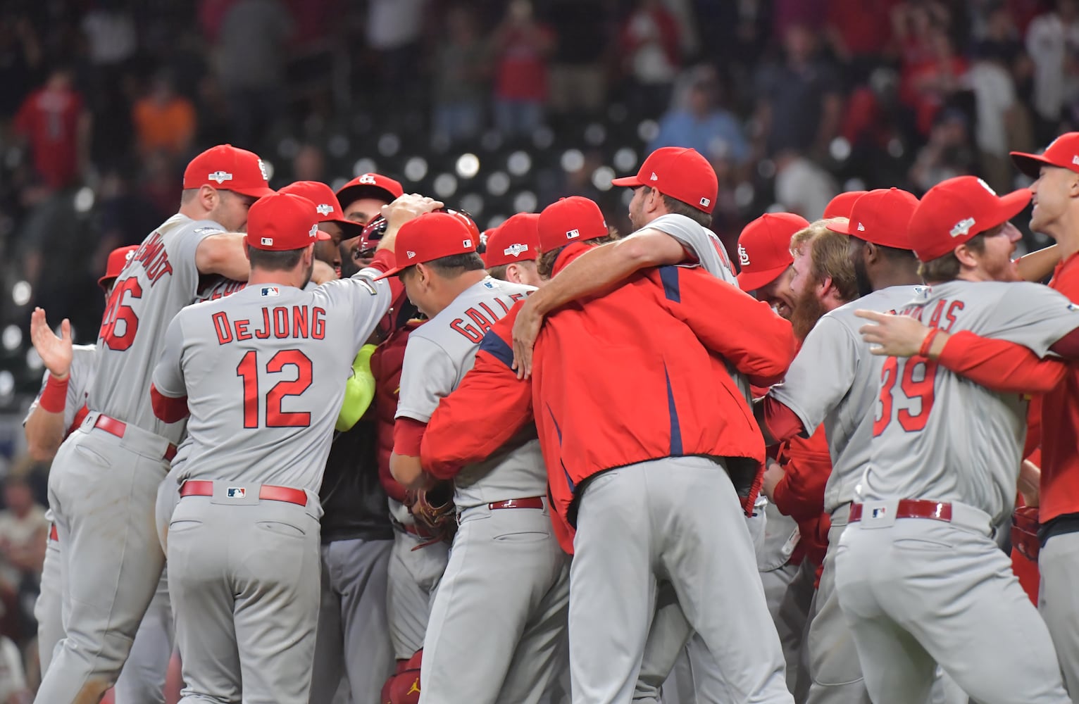 Photos: Braves are crushed by the Cardinals in Game 5