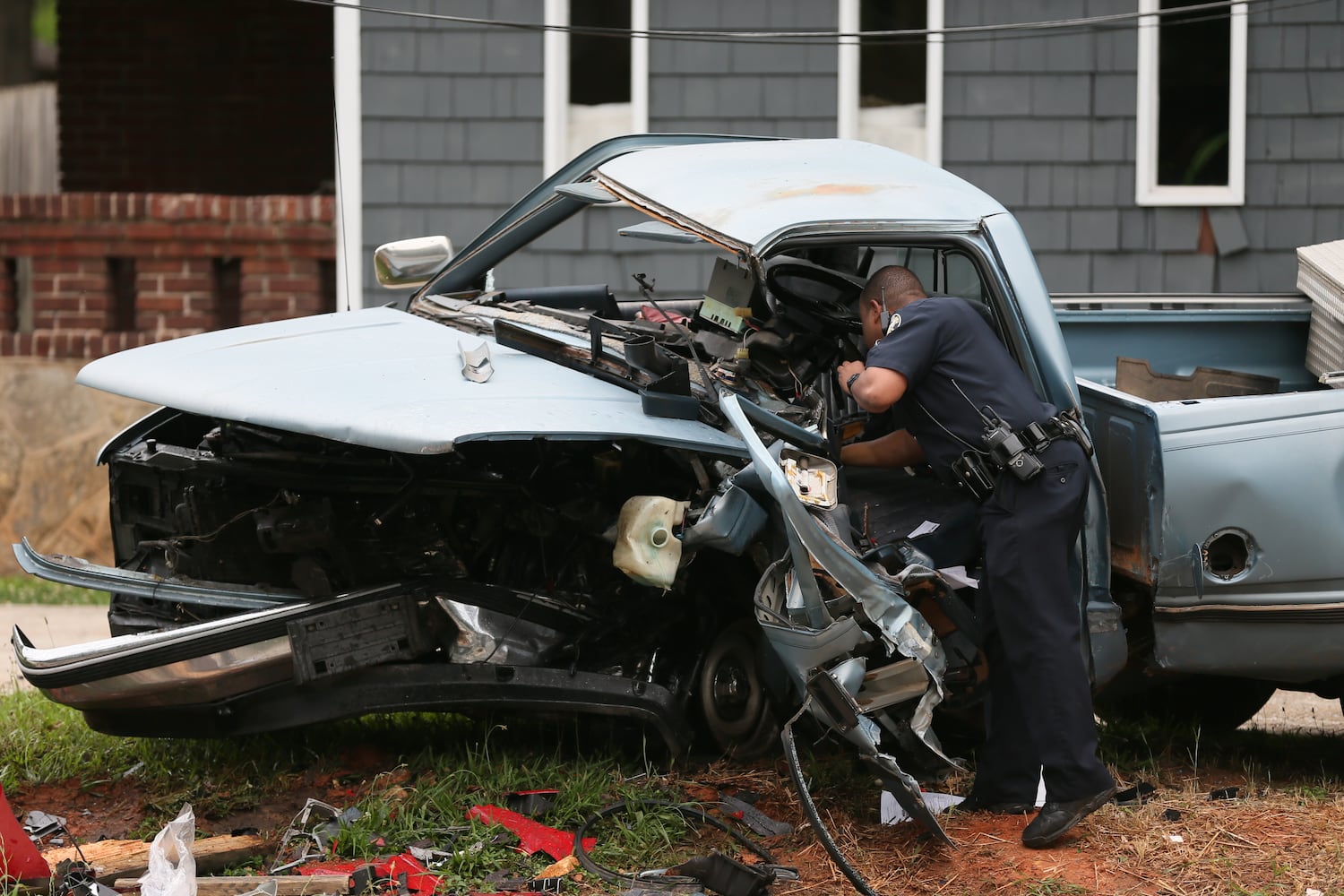 Officer involved crash on Moreland