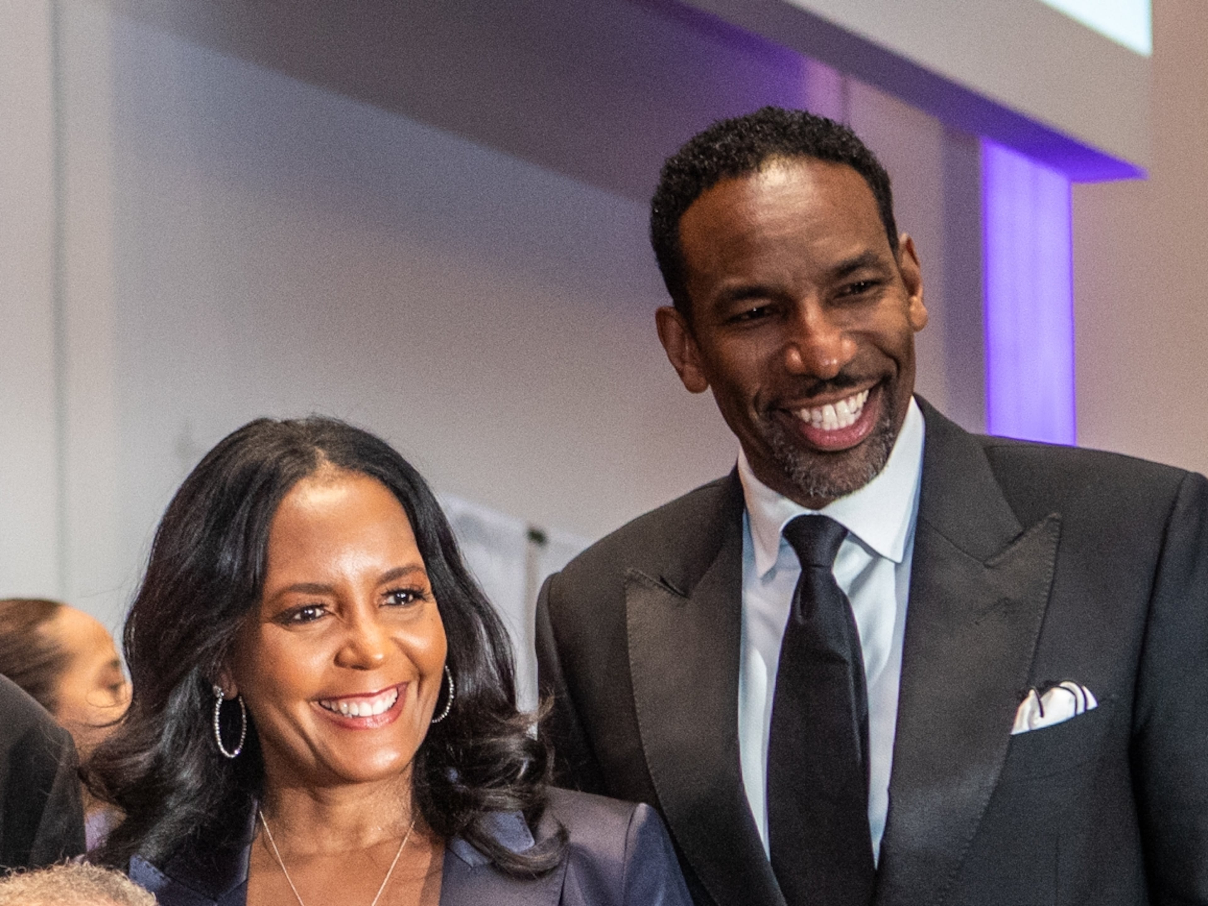 Gubernatorial candidate Keisha Lance Bottoms (left) and Atlanta Mayor Andre Dickens.
