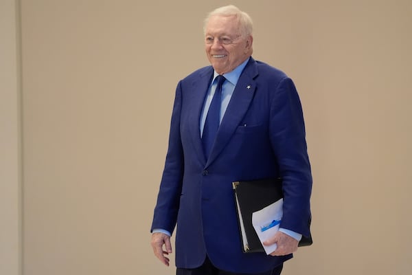 Dallas Cowboys owner Jerry Jones arrives ahead of an NFL football owners' meeting, Tuesday, May 20, 2025, in Eagan, Minn. (AP Photo/Abbie Parr)