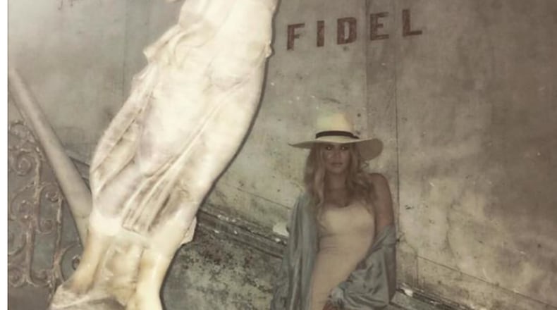 Khloe in Kuba. Image: Facebook