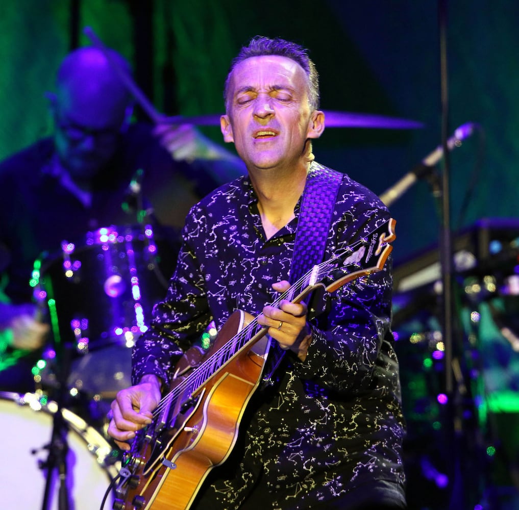 Robert Plant plays Chastain Park
