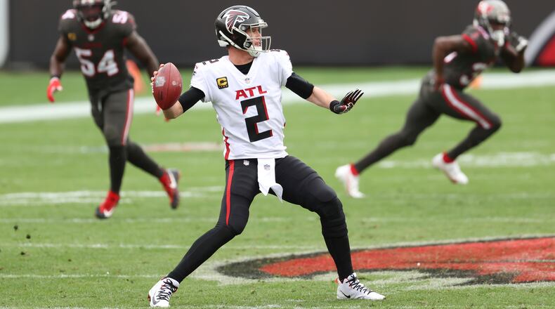 Atlanta Falcons quarterback Matt Ryan (2) throws a pass against the Tampa Bay Buccaneers Sunday, Jan. 3, 2021, in Tampa, Fla. (Mark LoMoglio/AP)