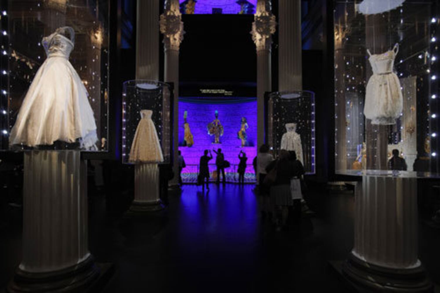 Inspiration Dior exhibit in Russia