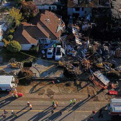 Damage is seen at the scene of a gas explosion in Hayward, Calif., Thursday, Dec. 11, 2025. (AP Photo/Godofredo A. Vásquez)