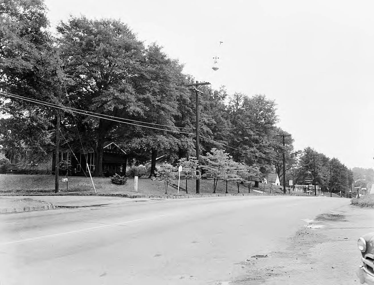 AJC Flashback Photos: Atlanta’s Stewart-Lakewood Shopping Center and Stewart Avenue