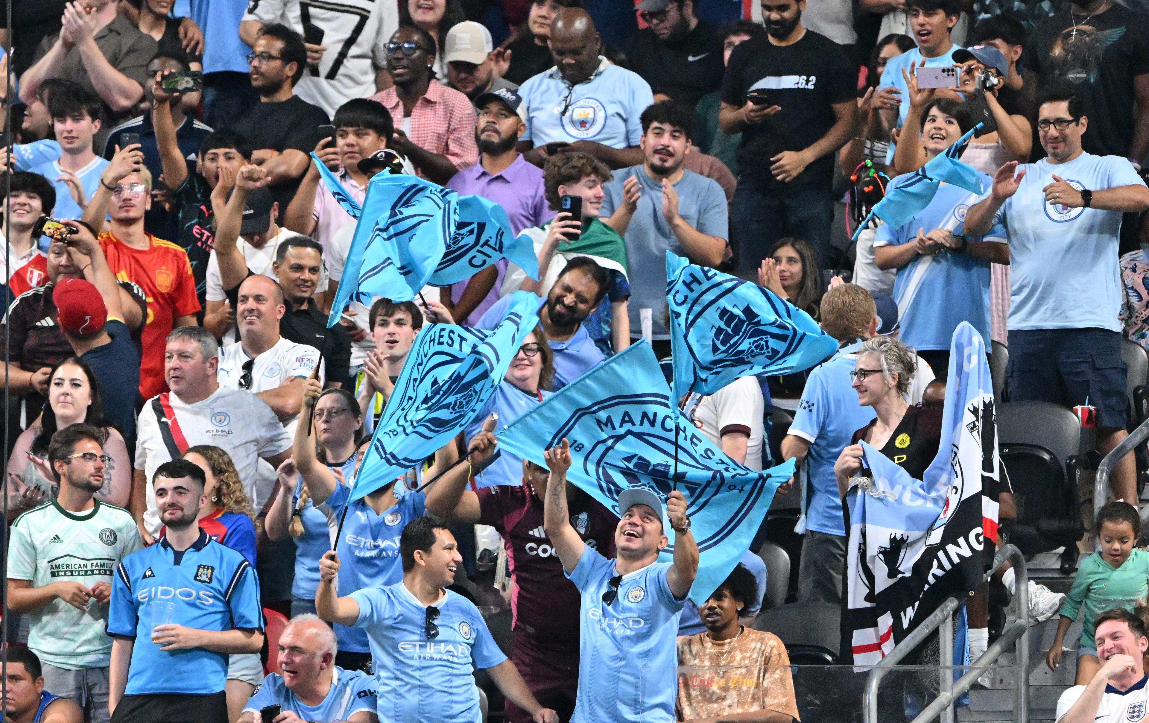 Manchester City fans react during the second half in Club World Cup group G soccer match at Mercedes-Benz Stadium, Sunday, June 22, 2025, in Atlanta. Manchester City won 6-0 over Al Ain. (Hyosub Shin / AJC)