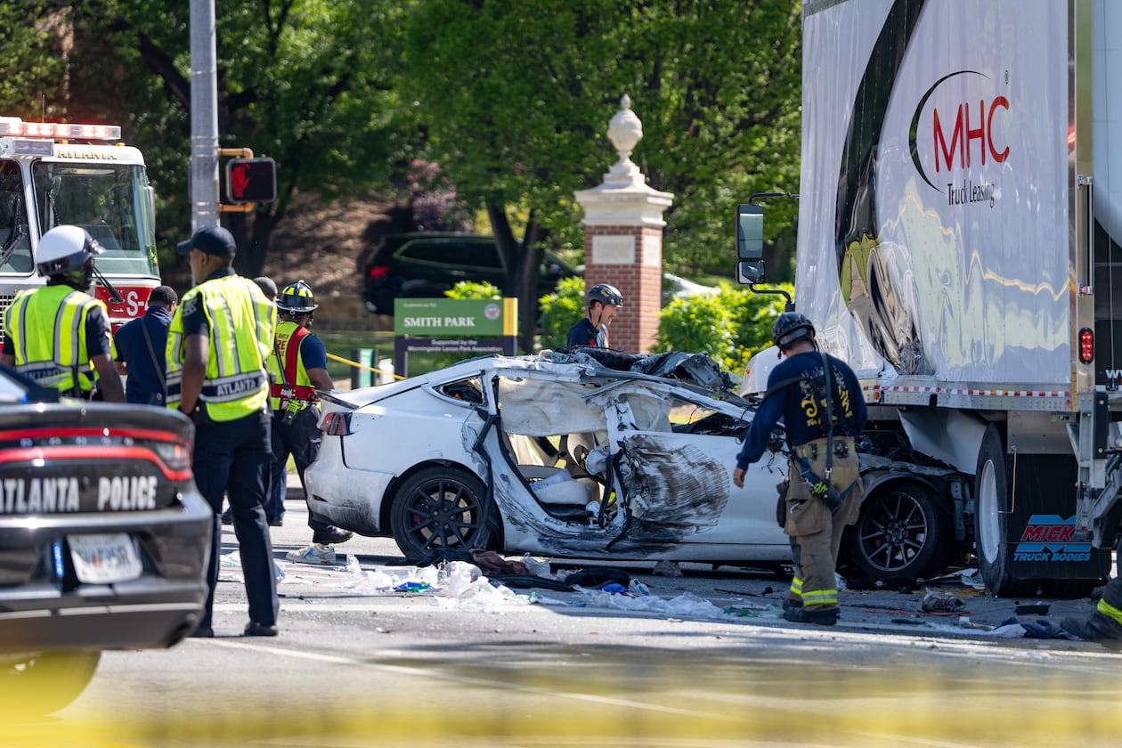 Atlanta firefighters, crash on Piedmont Avenue at Monroe Drive