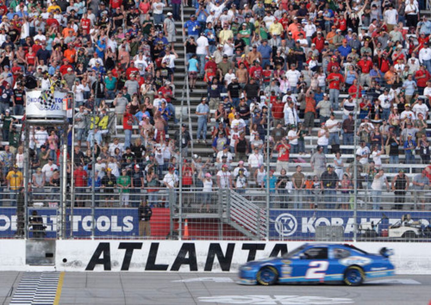 NASCAR: Kobalt Tools 500 at AMS