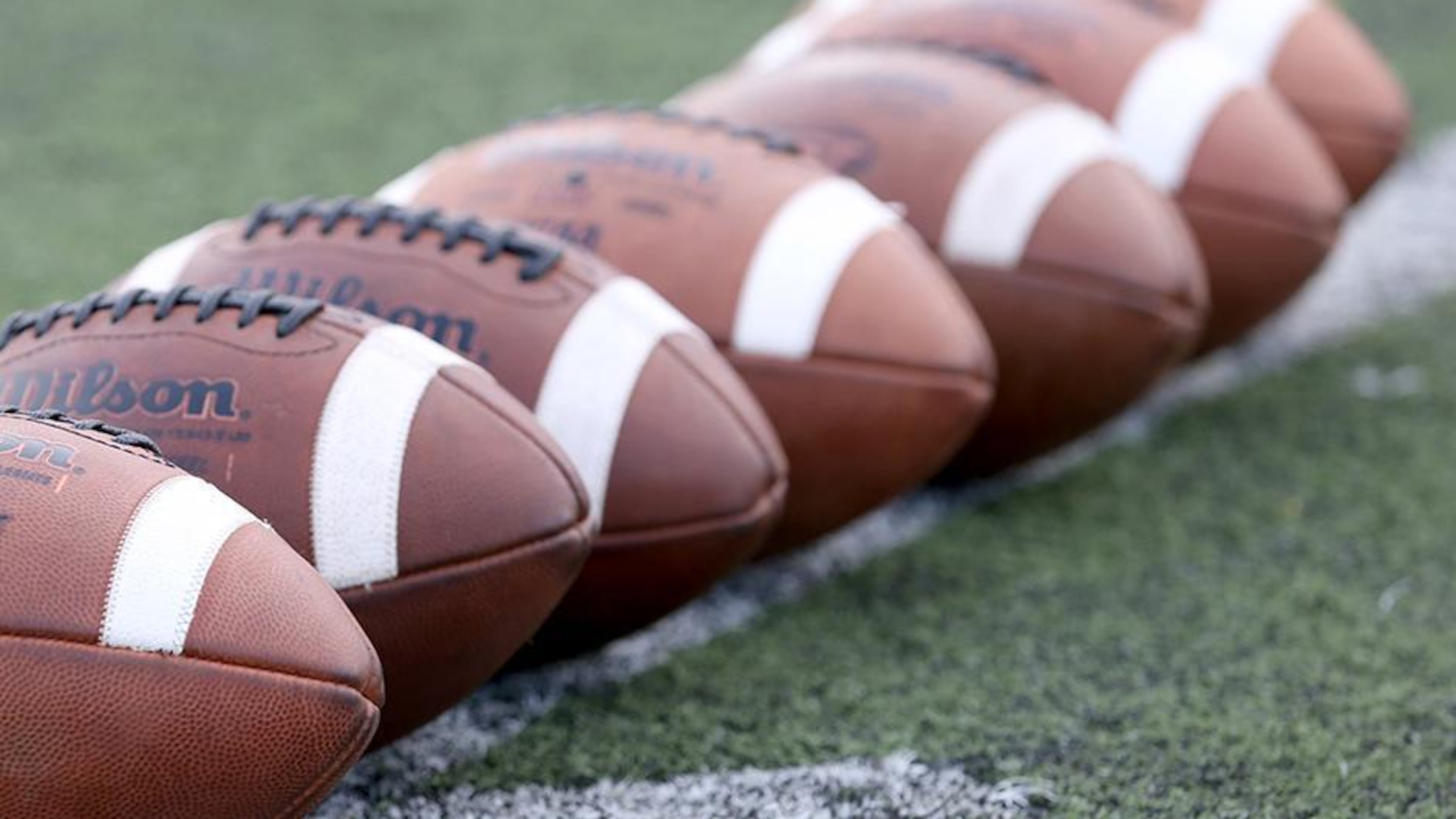 Twenty-five teams are fighting losing streaks of 10 games or more. (AJC File)