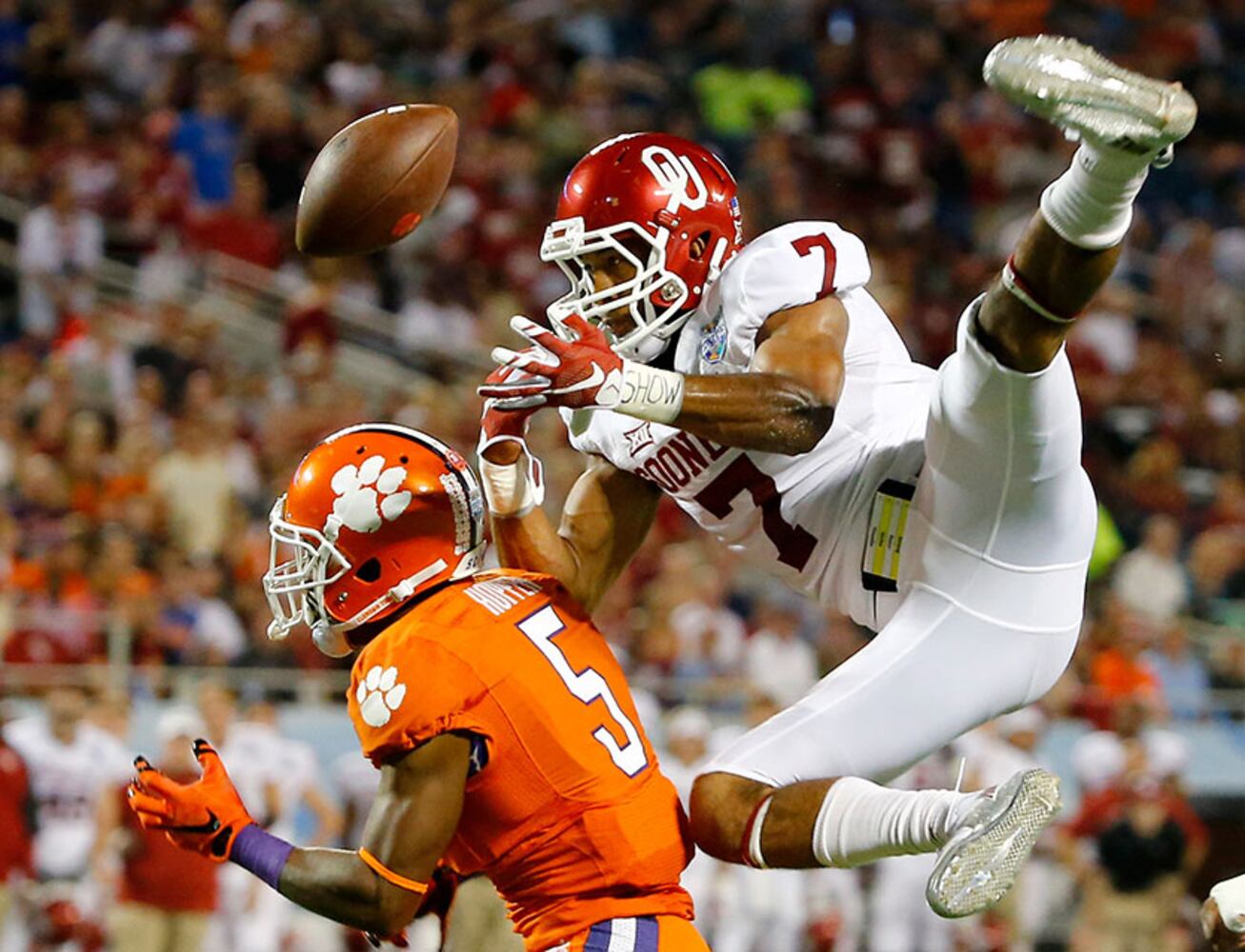 Russell Athletic Bowl: Clemson 40, Oklahoma 6