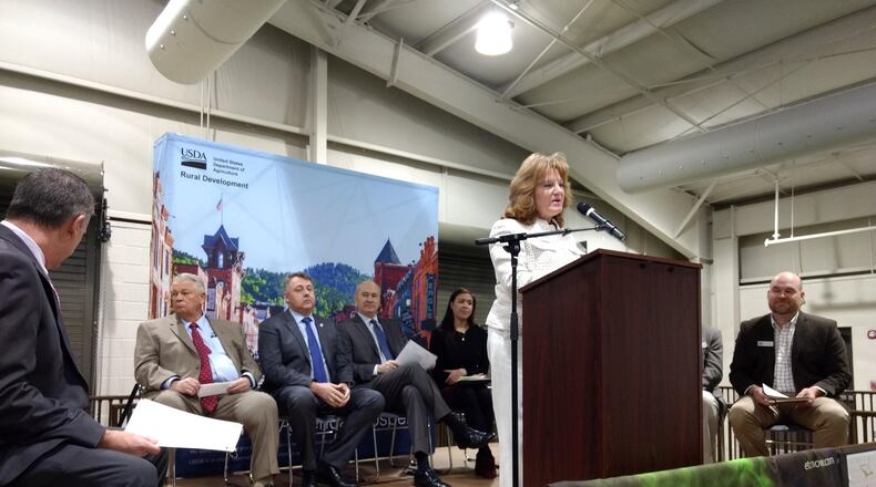 Joyce White, the state director for rural development with the U.S. Department of Agriculture, announces a $4.4 million award to bring high-speed internet to more than 2,159 homes in North Georgia on Feb. 7. She’s surrounded by Georgia House Speaker David Ralston, Sen. Steve Gooch and Georgia Department of Community Affairs Commissioner Christopher Nunn. Photo: USDA