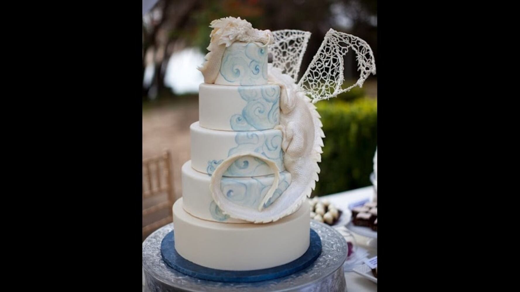 Funny, odd wedding cakes