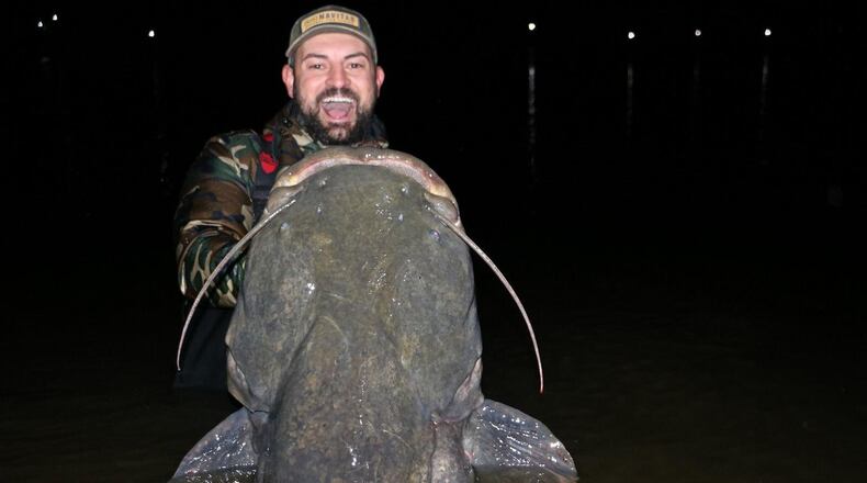 Viorel Mesca had read a news article a long time ago about an angler catching an extremely large catfish in Florida. While in Romania, he went fishing at Tancabesti Lake near Romania’s capital city Bucuresti. He said the fish weighed in at 93 kg which is about 205 pounds.