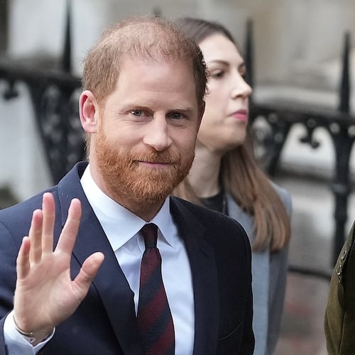 Britain's Prince Harry arrives at London's High Court to lead a group, including Elton John and Elizabeth Hurley, accusing the Daily Mail's publisher of privacy invasion through unlawful tactics in a trial that is part of a wider phone hacking scandal in London, Wednesday, Jan. 21, 2026. (AP Photo/Kirsty Wigglesworth)