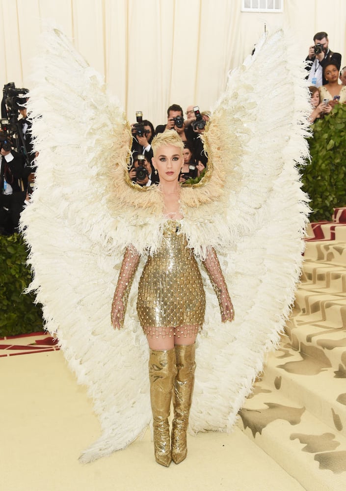 Photos: Katy Perry gets angelic at the 2018 Met Gala
