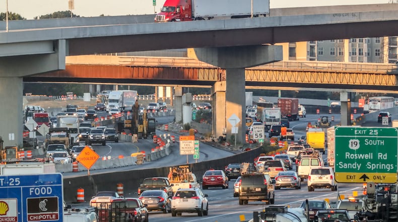 The Georgia Department of Transportation will close a westbound lane of I-285 between Ashford Dunwoody Road and Roswell Road on Oct. 22. The agency has already closed an eastbound lane in the same area. The closures will accommodate construction of three new bridges and are expected to last at least eight months. (John Spink / John.Spink@ajc.com)