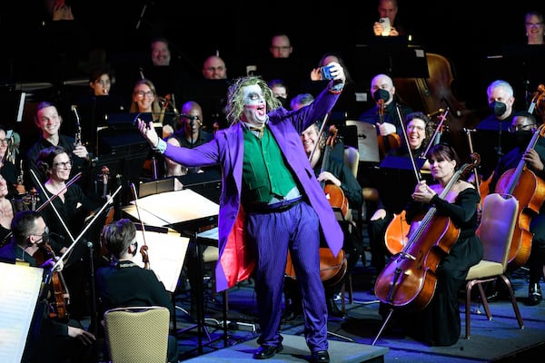 Performing at Dragon Con, the Georgia Philharmonic Orchestra takes a quick pause to enjoy the moment. (Courtesy/Dragon Con)