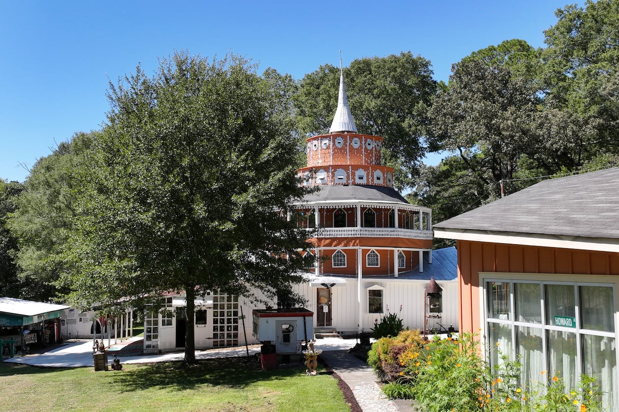 Howard Finster was a trailblazer in the folk/pop art world. Finster Fest is an annual festival that celebrates his legacy in Summerville.