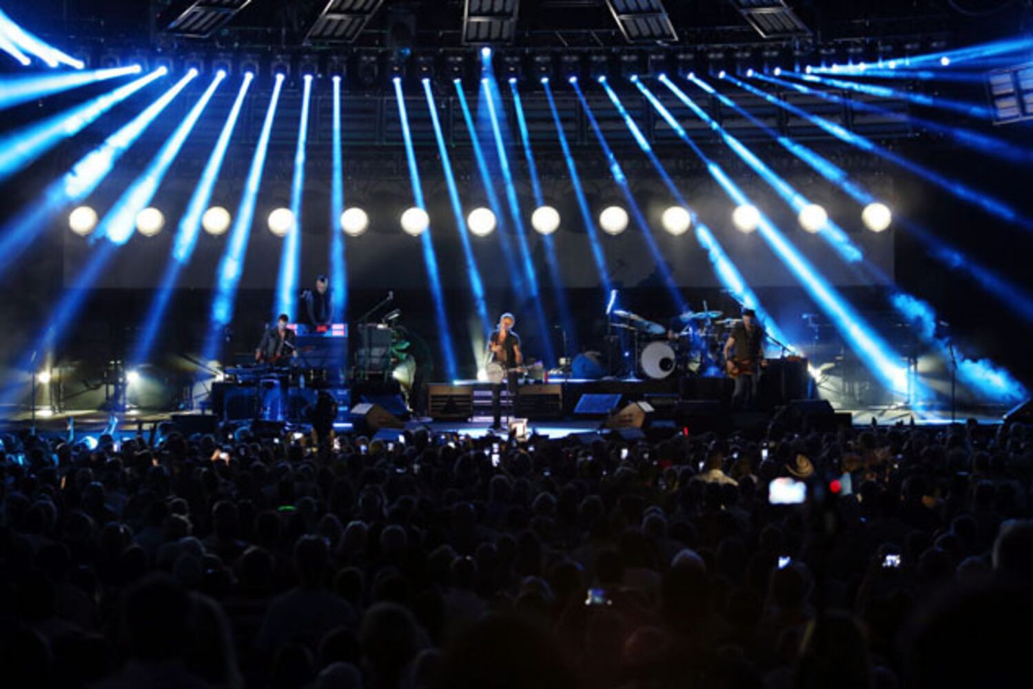 Keith Urban plays Verizon Wireless Amphitheatre