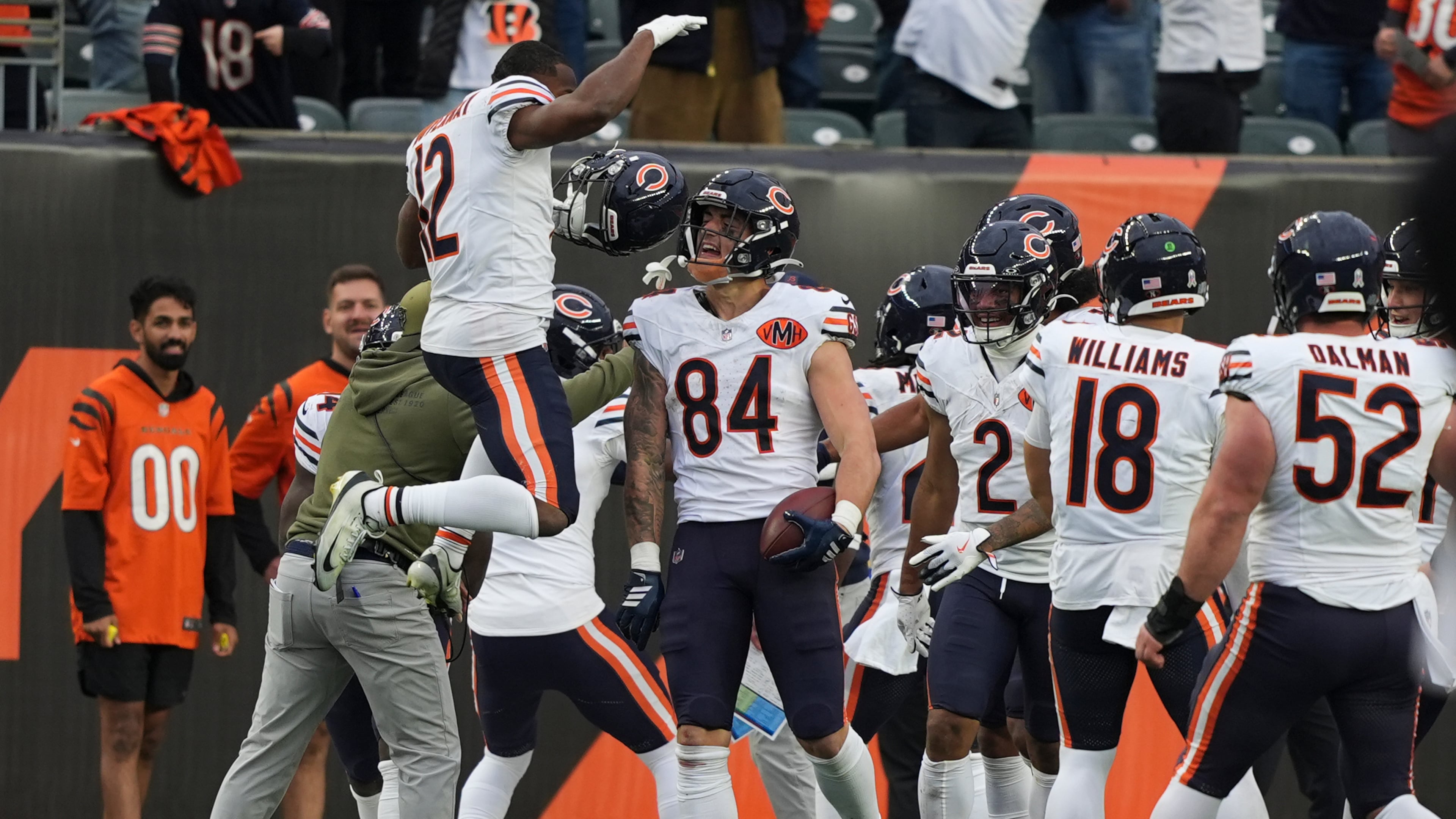 Chicago Bears tight end Colston Loveland (84) celebrates his touchdown during the first half of an NFL football game against the Cincinnati Bengals, Sunday, Nov. 2, 2025, in Cincinnati. (AP Photo/Joshua A. Bickel)