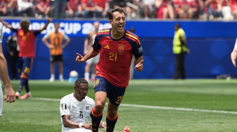 Spain's Mikel Oyarzabal (21) celebrates after scoring his side's opening goal during the World Cup round of 32 soccer match between Spain and Austria in Inglewood, Calif., near Los Angeles, Thursday, July 2, 2026. (AP Photo/Jae C. Hong)