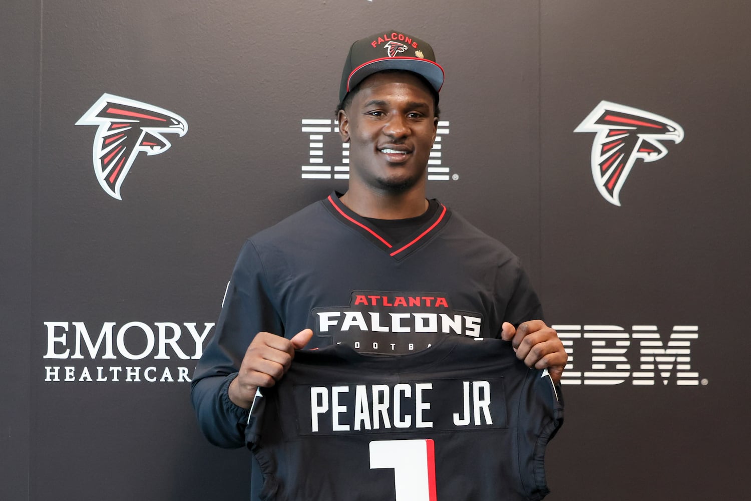 042625 falcons photos