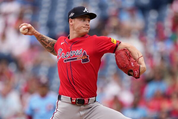 Atlanta Braves' AJ Smith-Shawver pitches during the second inning in the first baseball game of a doubleheader against the Philadelphia Phillies Thursday, May 29, 2025, in Philadelphia. (AP Photo/Matt Slocum)
