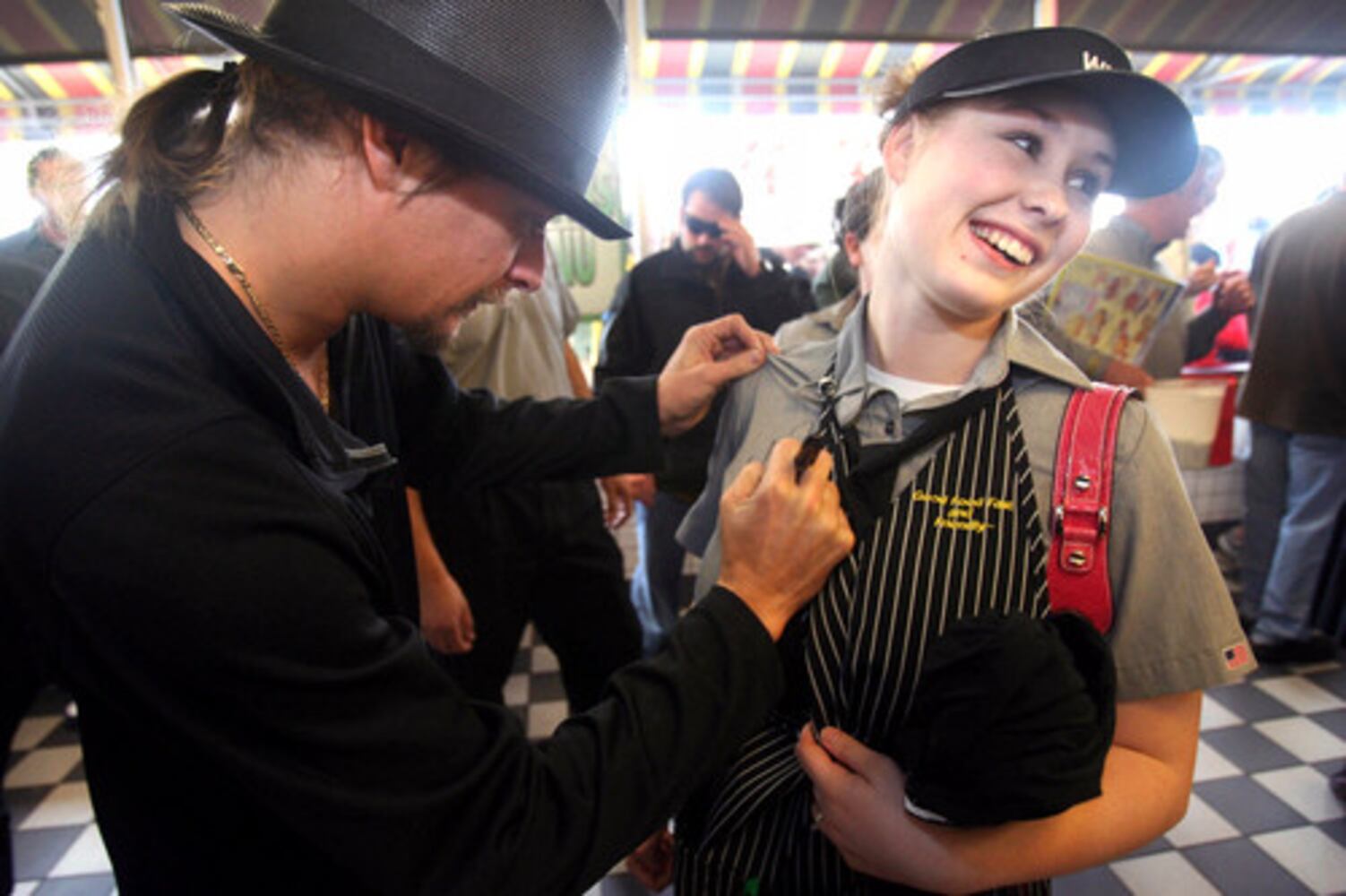 Kid Rock delivers on his promise of fundraiser