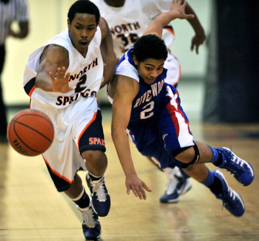 Riverwood and North Springs meet in basketball