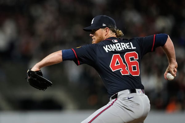 Atlanta Braves pitcher Craig Kimbrel throws to a San Francisco Giants batter during the seventh inning of a baseball game Friday, June 6, 2025, in San Francisco. (AP Photo/Godofredo A. Vásquez)