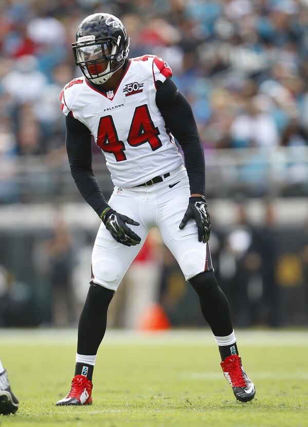 Atlanta Falcons defensive end Vic Beasley (44) lines up against the Jacksonville Jaguars during an NFL football game in Jacksonville, Fla., Sunday, Dec. 20, 2015. (Jeff Haynes/AP Images for Panini)