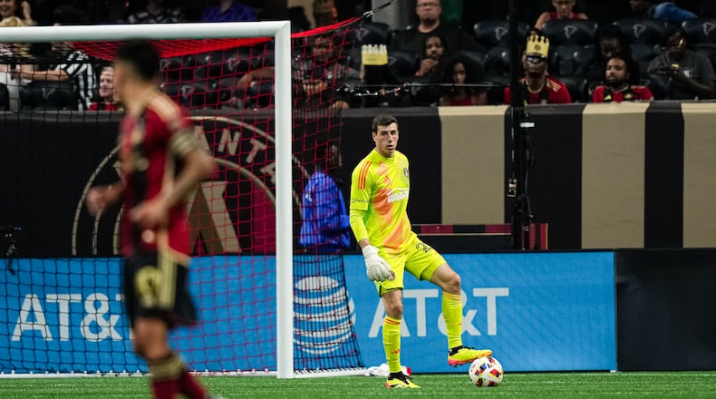 Atlanta United goalkeeper Josh Cohen during the match against the Charlotte FC at Mercedes-Benz Stadium in Atlanta, GA on Sunday June 2, 2024. (Photo by Brandon Magnus/Atlanta United)